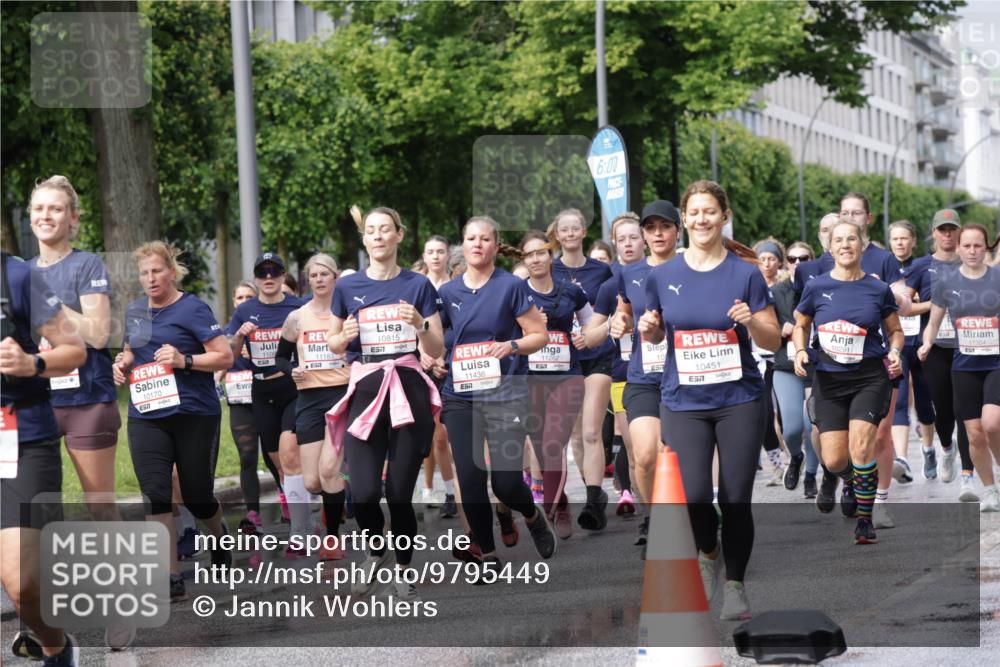 14.06.2026 - REWE Women's Run Jannik Wohlers http://msf.ph/oto/9795449 14.06.2026 09:09:36 Laufen 11183, 10815, 7, 11436, 7, 10170, 11262, 6, 00, 10, 10451, 7, 10291, 11304 meine-sportfotos.de