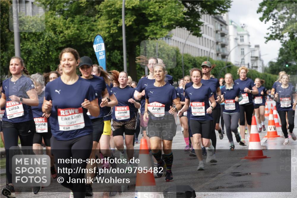 14.06.2026 - REWE Women's Run Jannik Wohlers http://msf.ph/oto/9795482 14.06.2026 09:09:37 Laufen 11436, 800, 10177, 7, 10451, 7, 10065, 10291, 11304 meine-sportfotos.de