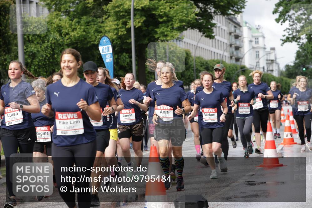 14.06.2026 - REWE Women's Run Jannik Wohlers http://msf.ph/oto/9795484 14.06.2026 09:09:37 Laufen 11436, 7, 10177, 10451, 6, 00, 10065, 10291, 11304, 7 meine-sportfotos.de