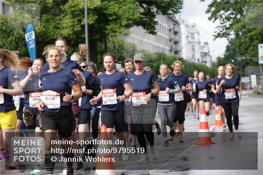 14.06.2026 - REWE Women's Run Jannik Wohlers http://msf.ph/oto/9795519 14.06.2026 09:09:39 Laufen 200, 100, 7, 10291, 11304, 57, 11131 meine-sportfotos.de