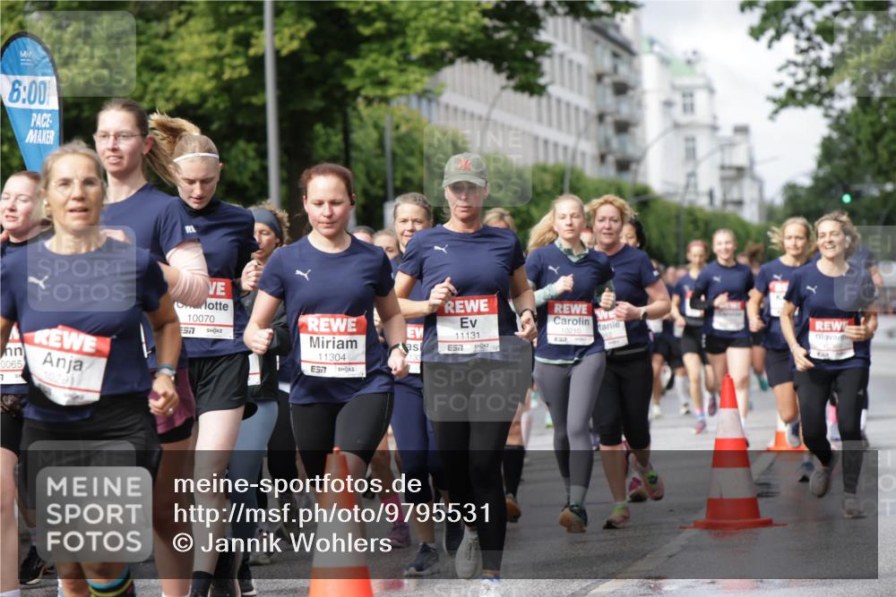 14.06.2026 - REWE Women's Run Jannik Wohlers http://msf.ph/oto/9795531 14.06.2026 09:09:39 Laufen 6, 00, 0065, 7, 10291, 10070, 57, 11304, 7, 133, 11131, 10210 meine-sportfotos.de