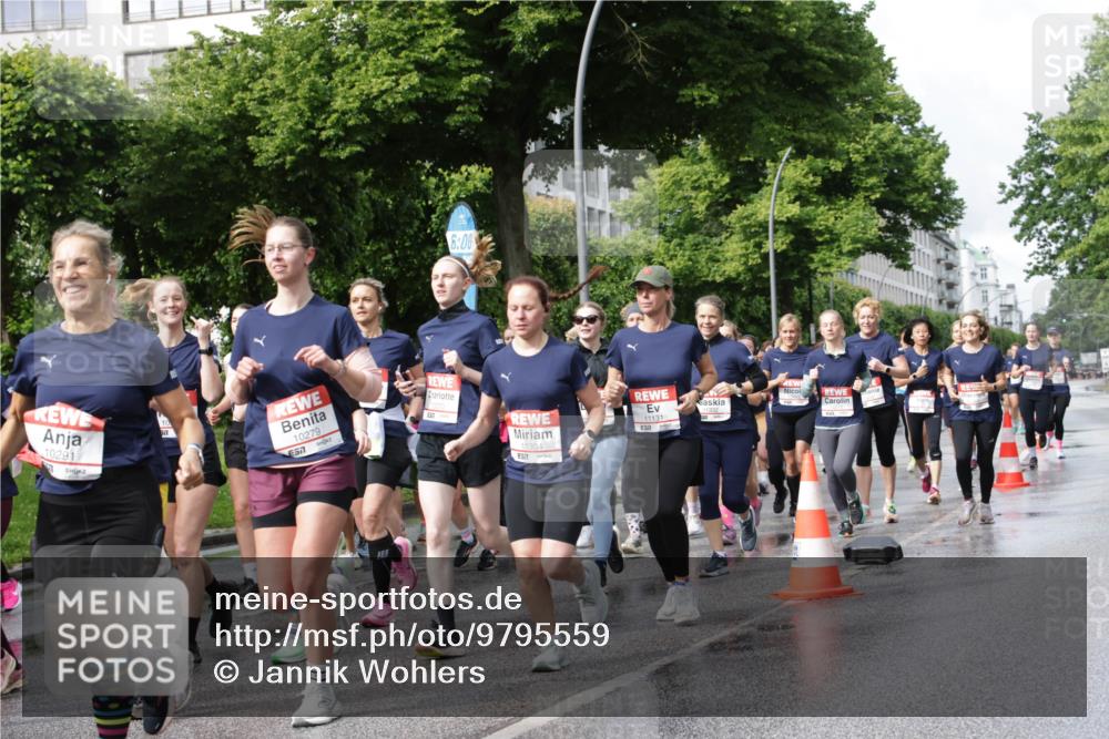14.06.2026 - REWE Women's Run Jannik Wohlers http://msf.ph/oto/9795559 14.06.2026 09:09:41 Laufen 6, 00, 10291, 10279, 11304, 11131, 11332 meine-sportfotos.de