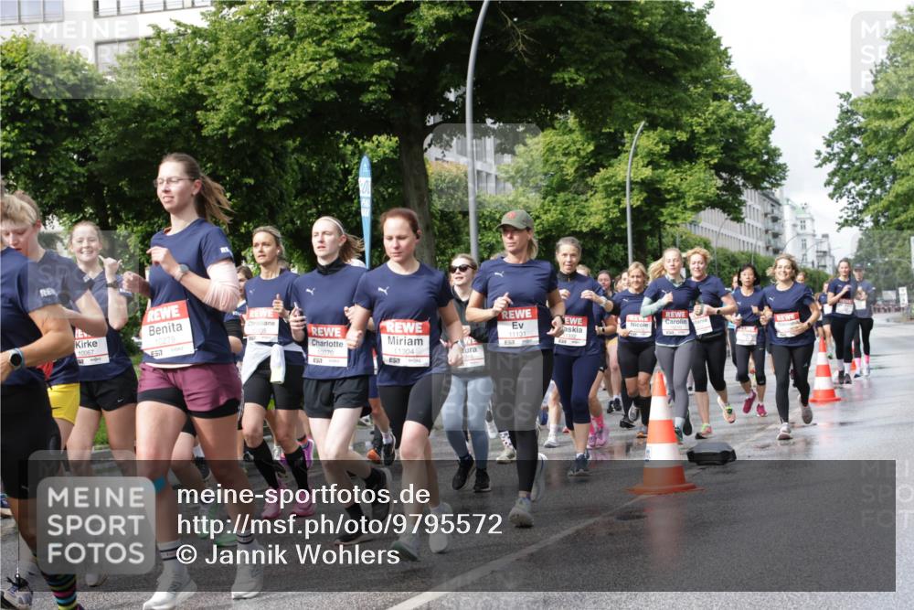 14.06.2026 - REWE Women's Run Jannik Wohlers http://msf.ph/oto/9795572 14.06.2026 09:09:41 Laufen 10067, 10279, 57, 11131, 10070, 11304, 657, 7 meine-sportfotos.de