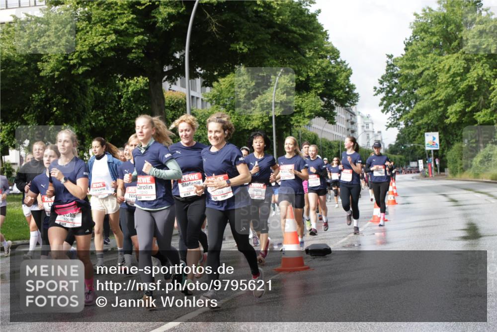 14.06.2026 - REWE Women's Run Jannik Wohlers http://msf.ph/oto/9795621 14.06.2026 09:09:44 Laufen 10075, 10210, 10, 1091, 10369 meine-sportfotos.de