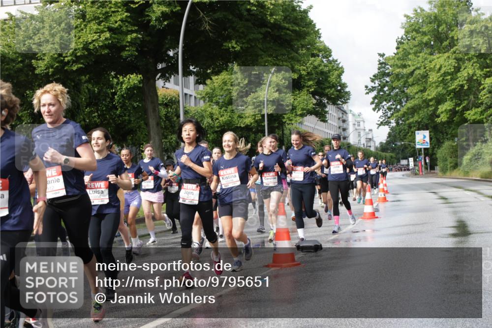 14.06.2026 - REWE Women's Run Jannik Wohlers http://msf.ph/oto/9795651 14.06.2026 09:09:45 Laufen 912, 10034 meine-sportfotos.de