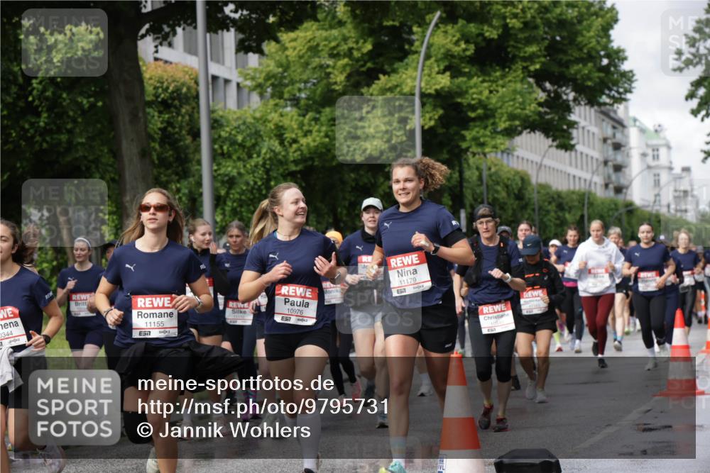 14.06.2026 - REWE Women's Run Jannik Wohlers http://msf.ph/oto/9795731 14.06.2026 09:09:50 Laufen 0344, 11155, 7, 10976, 7, 11179, 657, 10040 meine-sportfotos.de