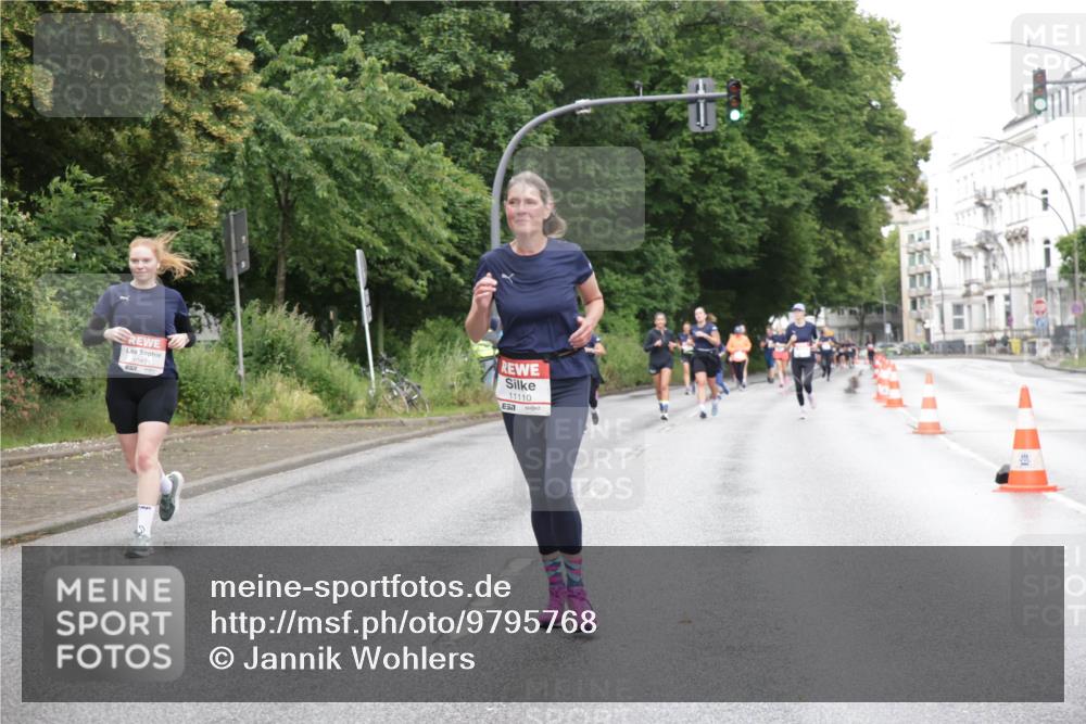 14.06.2026 - REWE Women's Run Jannik Wohlers http://msf.ph/oto/9795768 14.06.2026 09:57:12 Laufen 10431, 11110 meine-sportfotos.de