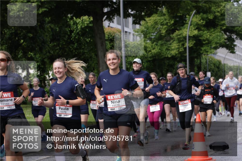 14.06.2026 - REWE Women's Run Jannik Wohlers http://msf.ph/oto/9795781 14.06.2026 09:09:52 Laufen 11155, 10976, 11179, 7, 10940 meine-sportfotos.de