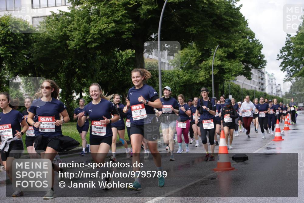 14.06.2026 - REWE Women's Run Jannik Wohlers http://msf.ph/oto/9795789 14.06.2026 09:09:52 Laufen 10344, 11155, 7, 10976, 11179, 517 meine-sportfotos.de