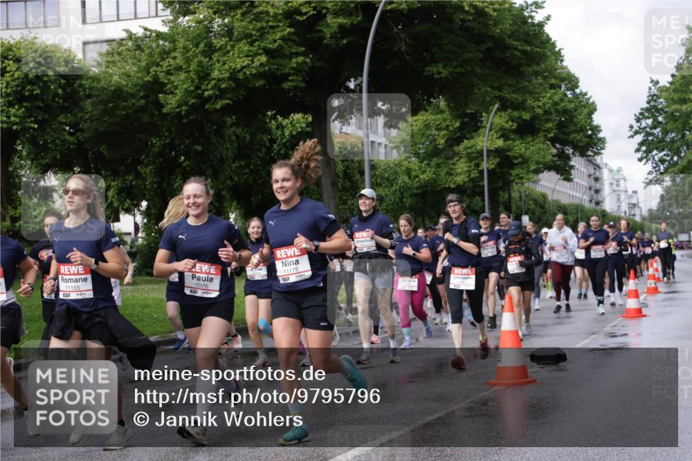 14.06.2026 - REWE Women's Run Jannik Wohlers http://msf.ph/oto/9795796 14.06.2026 09:09:52 Laufen 11155, 10976, 11179, 7, 10600 meine-sportfotos.de