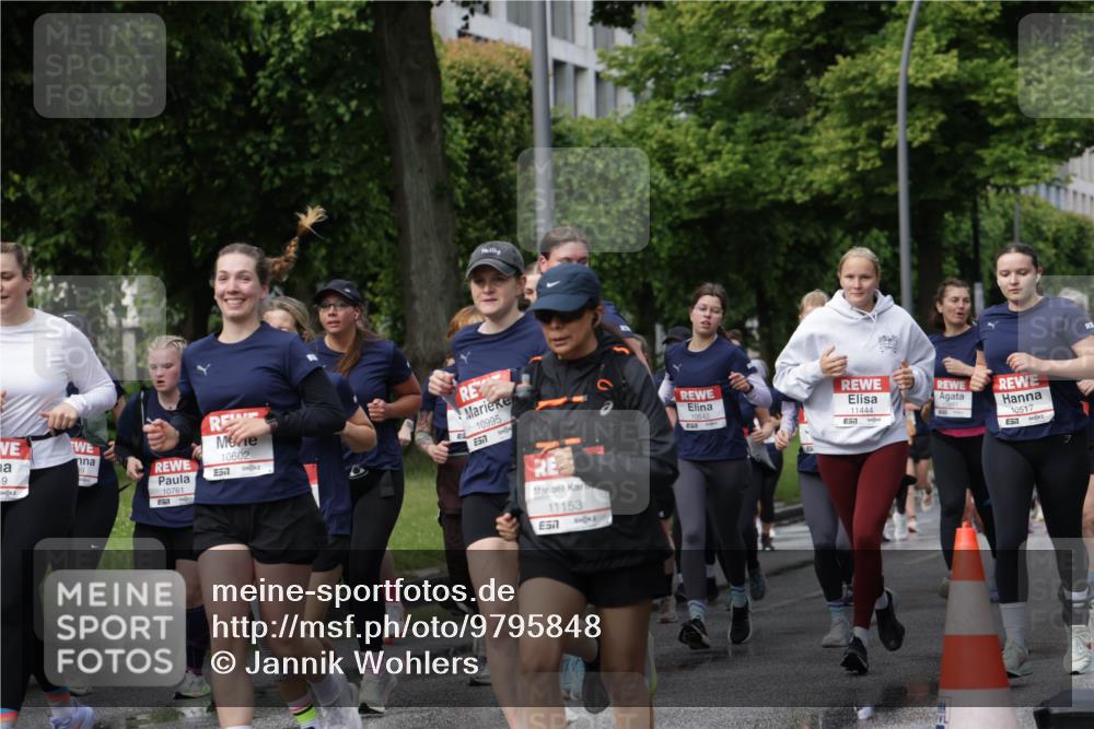 14.06.2026 - REWE Women's Run Jannik Wohlers http://msf.ph/oto/9795848 14.06.2026 09:09:55 Laufen 9, 10761, 10602, 7, 10995, 11153, 7, 10542, 11444, 7, 10517 meine-sportfotos.de