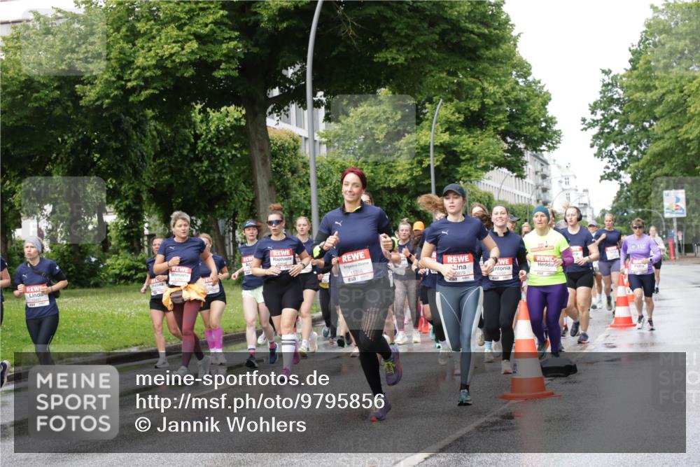 14.06.2026 - REWE Women's Run Jannik Wohlers http://msf.ph/oto/9795856 14.06.2026 09:10:02 Laufen 11208, 51, 0879 meine-sportfotos.de