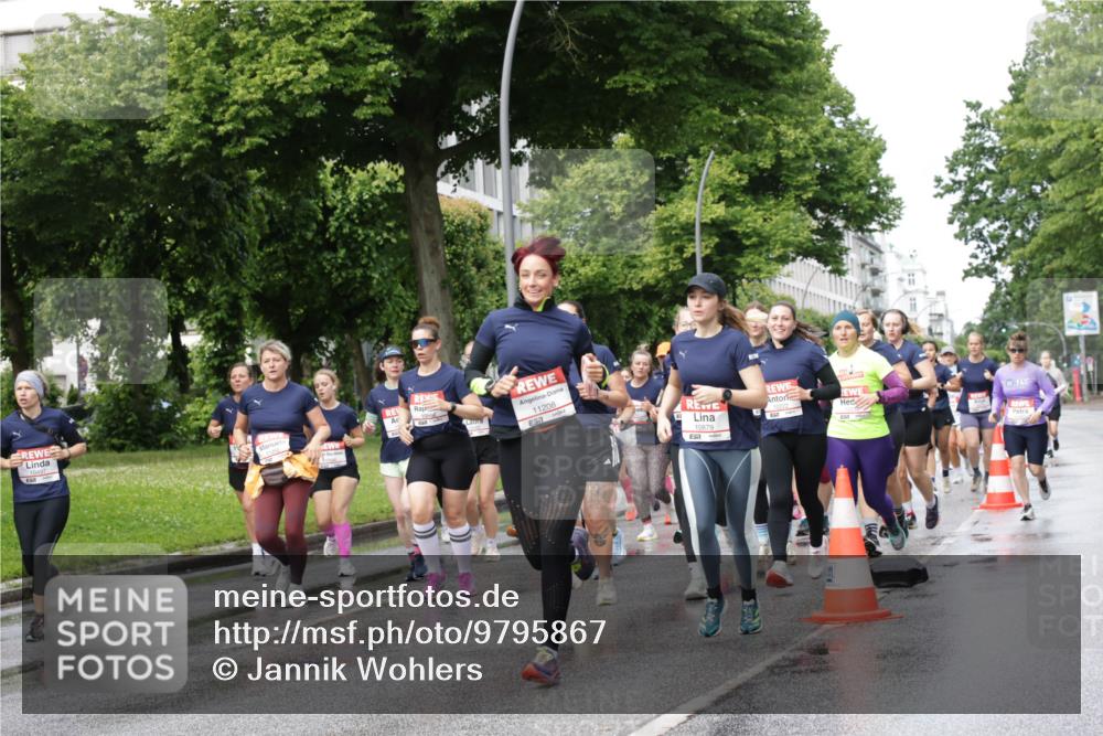14.06.2026 - REWE Women's Run Jannik Wohlers http://msf.ph/oto/9795867 14.06.2026 09:10:02 Laufen 11208, 10879 meine-sportfotos.de