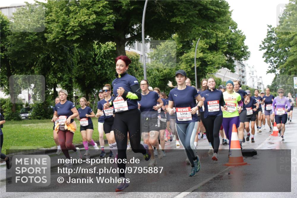 14.06.2026 - REWE Women's Run Jannik Wohlers http://msf.ph/oto/9795887 14.06.2026 09:10:02 Laufen 10566, 11208, 10879 meine-sportfotos.de