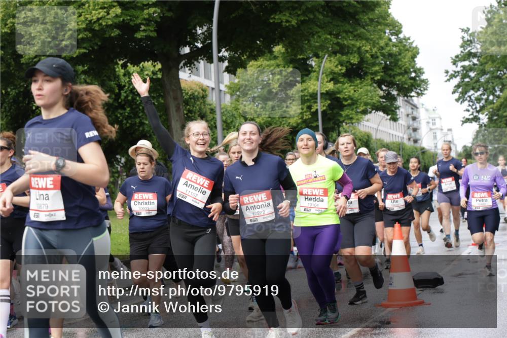 14.06.2026 - REWE Women's Run Jannik Wohlers http://msf.ph/oto/9795919 14.06.2026 09:10:04 Laufen 10879, 10603, 7, 11107, 7, 10222, 6517, 10104, 57, 91 meine-sportfotos.de