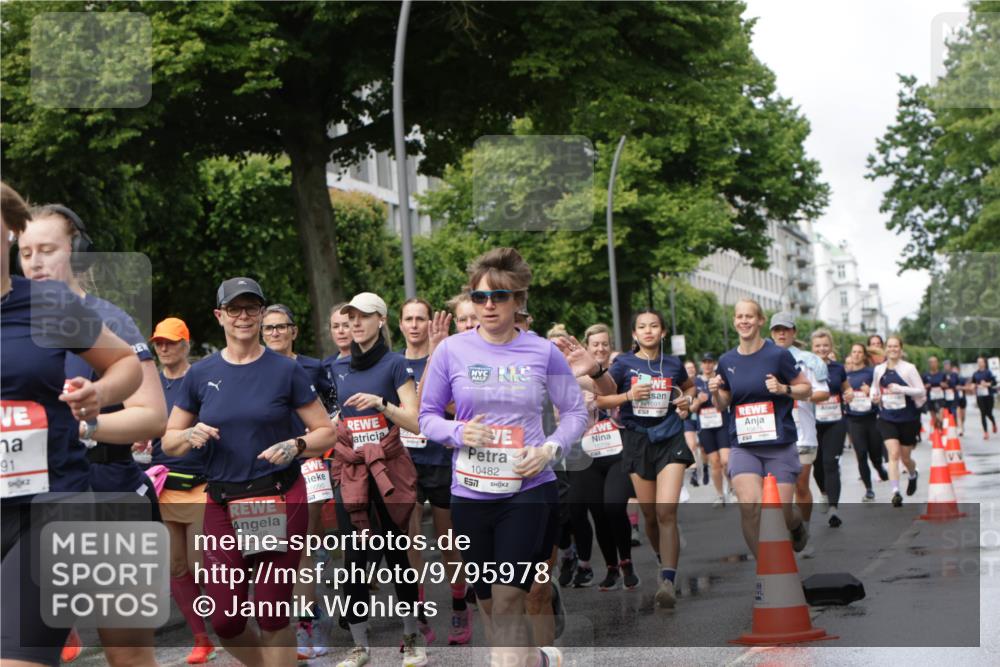14.06.2026 - REWE Women's Run Jannik Wohlers http://msf.ph/oto/9795978 14.06.2026 09:10:06 Laufen 91, 10482, 7, 11288, 617, 10090, 1091, 10875 meine-sportfotos.de
