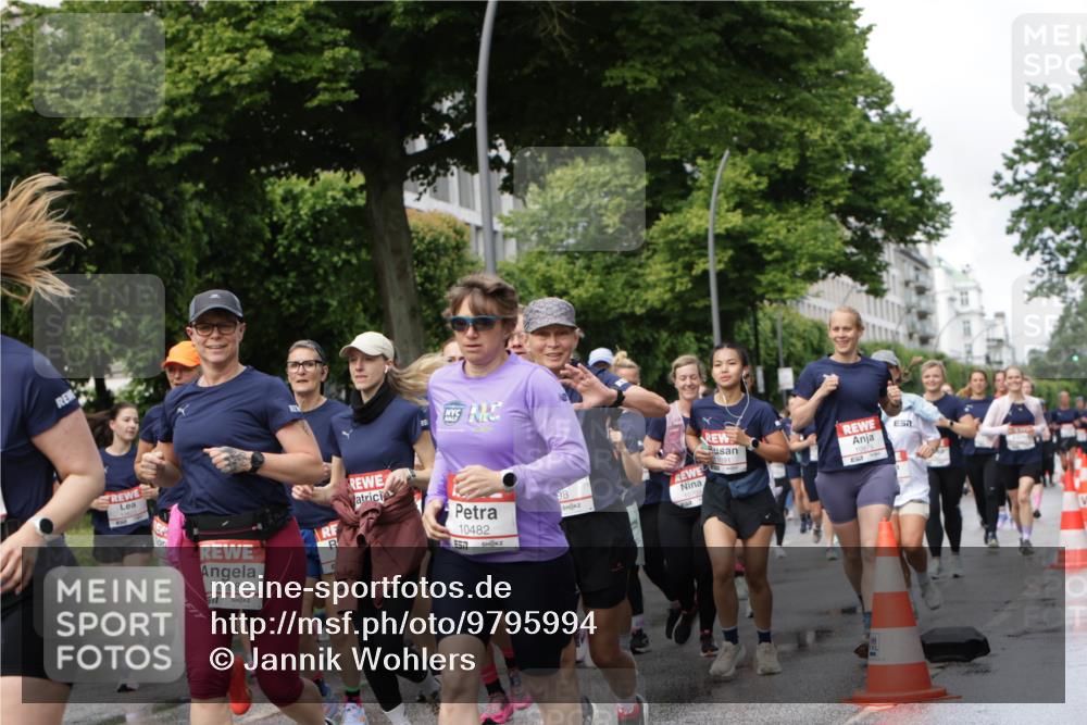 14.06.2026 - REWE Women's Run Jannik Wohlers http://msf.ph/oto/9795994 14.06.2026 09:10:06 Laufen 11288, 67, 10482, 577, 98, 10875 meine-sportfotos.de