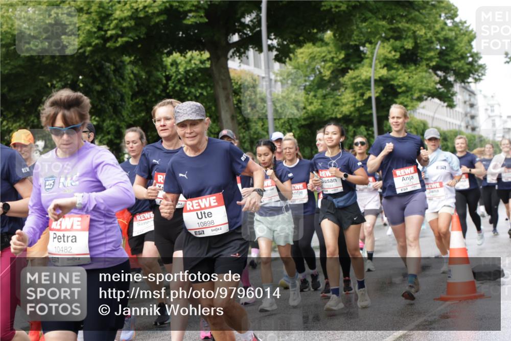 14.06.2026 - REWE Women's Run Jannik Wohlers http://msf.ph/oto/9796014 14.06.2026 09:10:07 Laufen 10482, 57, 10898, 7, 11091, 10875, 657 meine-sportfotos.de
