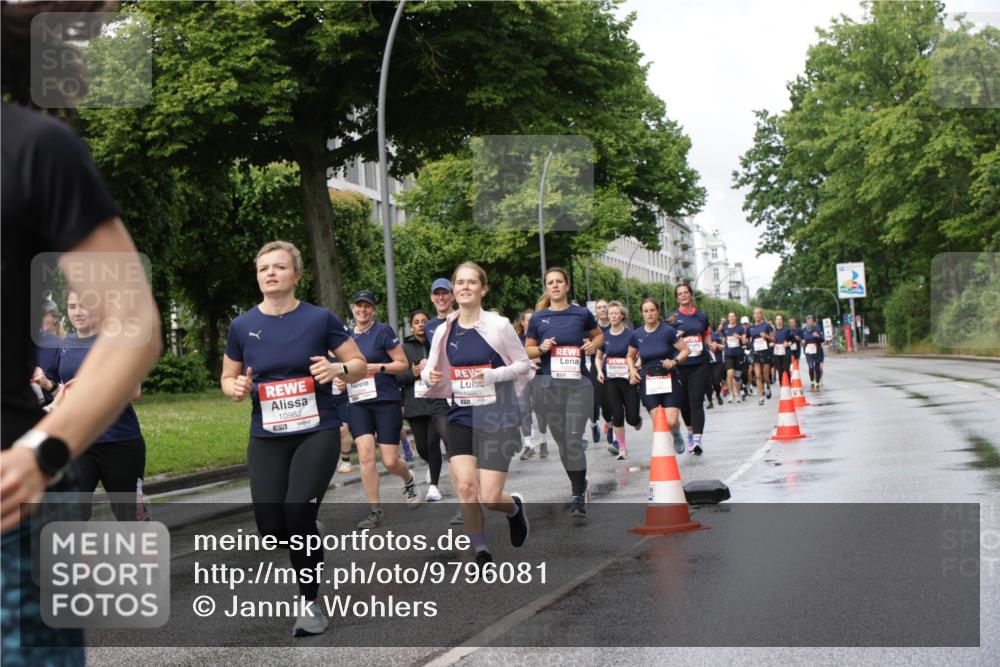 14.06.2026 - REWE Women's Run Jannik Wohlers http://msf.ph/oto/9796081 14.06.2026 09:10:11 Laufen 10064, 10982, 657, 10983, 10558 meine-sportfotos.de