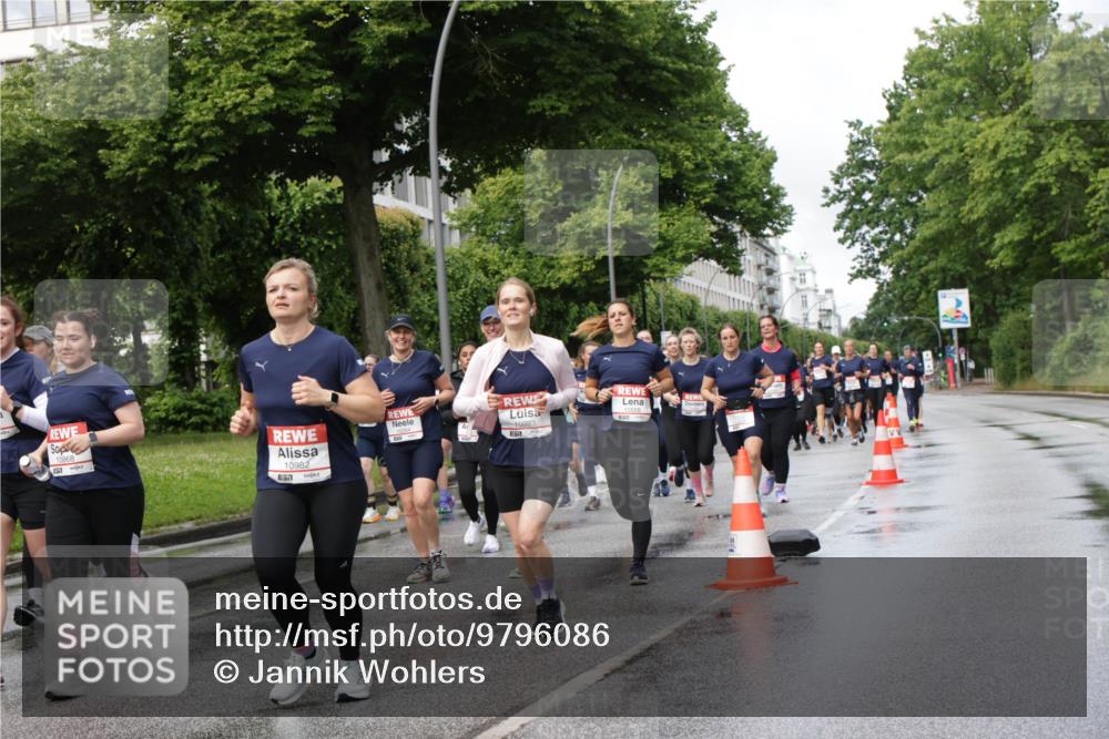 14.06.2026 - REWE Women's Run Jannik Wohlers http://msf.ph/oto/9796086 14.06.2026 09:10:11 Laufen 10868, 19983, 10982, 10558 meine-sportfotos.de