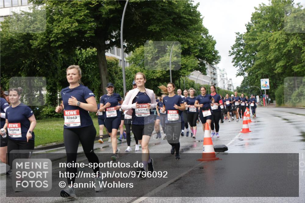14.06.2026 - REWE Women's Run Jannik Wohlers http://msf.ph/oto/9796092 14.06.2026 09:10:11 Laufen 10868, 10982, 10983 meine-sportfotos.de