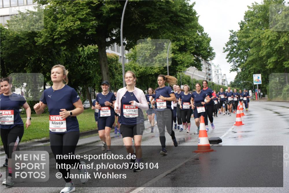 14.06.2026 - REWE Women's Run Jannik Wohlers http://msf.ph/oto/9796104 14.06.2026 09:10:12 Laufen 10868, 51, 10982, 10983 meine-sportfotos.de