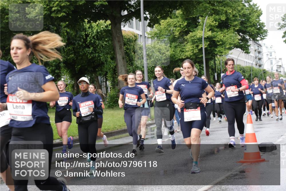 14.06.2026 - REWE Women's Run Jannik Wohlers http://msf.ph/oto/9796118 14.06.2026 09:10:14 Laufen 10, 10558, 1110, 11046, 57 meine-sportfotos.de
