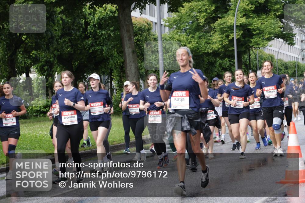 14.06.2026 - REWE Women's Run Jannik Wohlers http://msf.ph/oto/9796172 14.06.2026 09:10:19 Laufen 10583, 10078, 11452, 7, 10199, 10811, 517, 57, 0276, 187, 57 meine-sportfotos.de