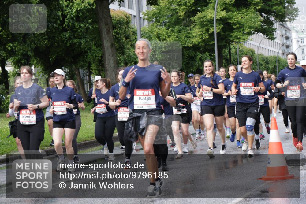 14.06.2026 - REWE Women's Run Jannik Wohlers http://msf.ph/oto/9796185 14.06.2026 09:10:19 Laufen 10078, 11452, 10199, 10811, 10561, 57, 11002, 87, 10410, 651 meine-sportfotos.de