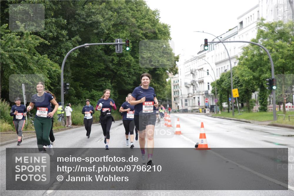 14.06.2026 - REWE Women's Run Jannik Wohlers http://msf.ph/oto/9796210 14.06.2026 09:58:14 Laufen 11350 meine-sportfotos.de