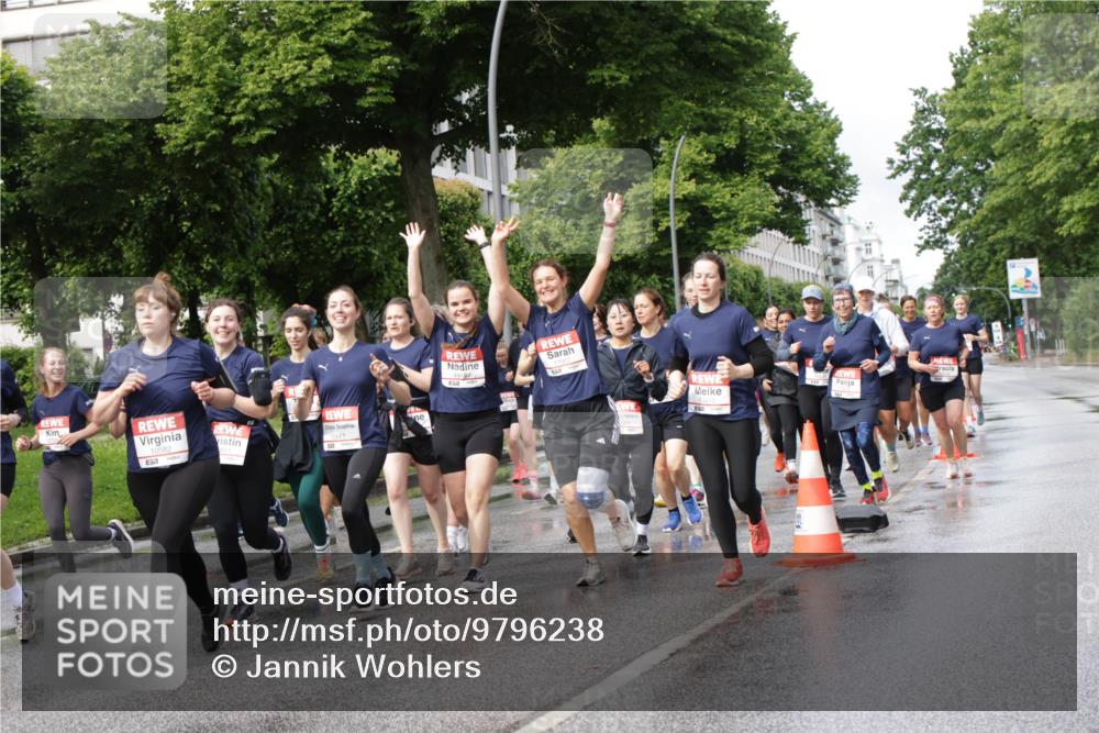 14.06.2026 - REWE Women's Run Jannik Wohlers http://msf.ph/oto/9796238 14.06.2026 09:10:21 Laufen 10582, 57, 10341 meine-sportfotos.de