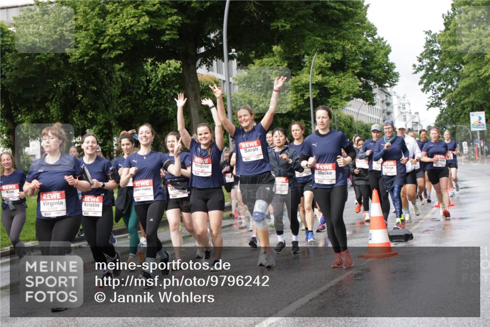 14.06.2026 - REWE Women's Run Jannik Wohlers http://msf.ph/oto/9796242 14.06.2026 09:10:21 Laufen 10582, 577, 10811, 10341, 11187, 10410 meine-sportfotos.de