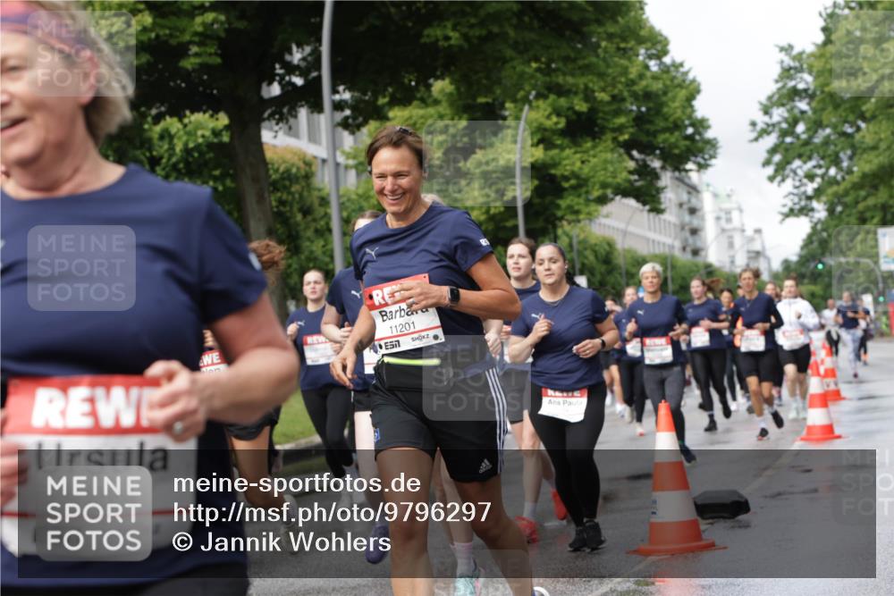 14.06.2026 - REWE Women's Run Jannik Wohlers http://msf.ph/oto/9796297 14.06.2026 09:10:28 Laufen 10224, 57, 20042, 11201, 7 meine-sportfotos.de