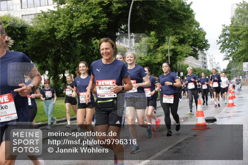 14.06.2026 - REWE Women's Run Jannik Wohlers http://msf.ph/oto/9796316 14.06.2026 09:10:28 Laufen 255, 11201 meine-sportfotos.de