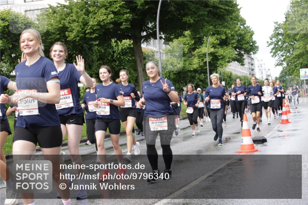 14.06.2026 - REWE Women's Run Jannik Wohlers http://msf.ph/oto/9796340 14.06.2026 09:10:29 Laufen 10927, 57, 7, 0549, 10932, 517, 10357, 57 meine-sportfotos.de
