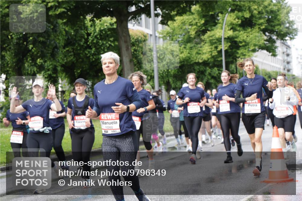 14.06.2026 - REWE Women's Run Jannik Wohlers http://msf.ph/oto/9796349 14.06.2026 09:10:31 Laufen 11409, 10268, 7, 10160 meine-sportfotos.de