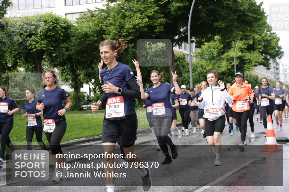 14.06.2026 - REWE Women's Run Jannik Wohlers http://msf.ph/oto/9796370 14.06.2026 09:10:34 Laufen 11078, 10160, 657, 10788, 1, 10640 meine-sportfotos.de