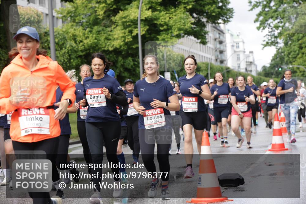 14.06.2026 - REWE Women's Run Jannik Wohlers http://msf.ph/oto/9796377 14.06.2026 09:10:35 Laufen 10780, 517, 11122, 657, 11294, 7, 10801, 7, 930222 meine-sportfotos.de