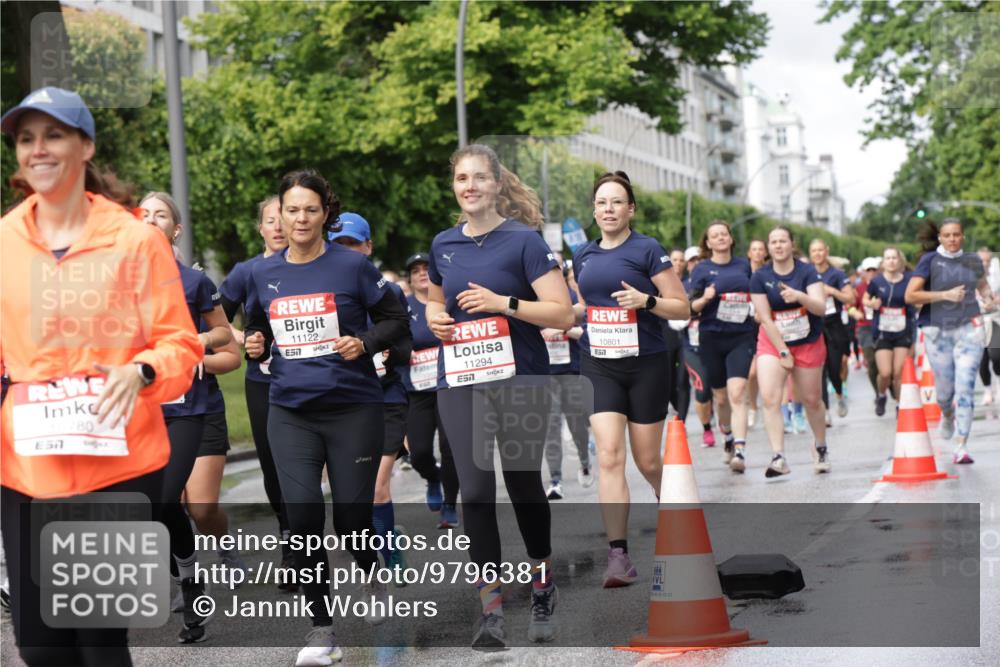 14.06.2026 - REWE Women's Run Jannik Wohlers http://msf.ph/oto/9796381 14.06.2026 09:10:35 Laufen 7, 80, 11122, 57, 11294, 10801, 7, 93, 02, 22 meine-sportfotos.de