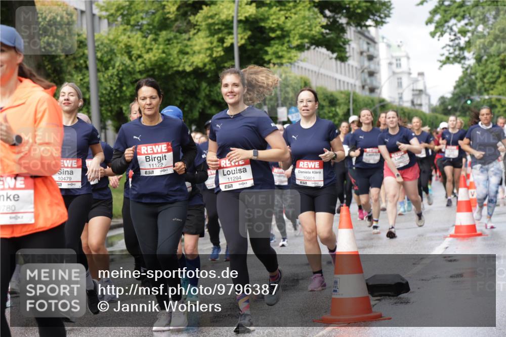 14.06.2026 - REWE Women's Run Jannik Wohlers http://msf.ph/oto/9796387 14.06.2026 09:10:35 Laufen 780, 201, 10479, 57, 11122, 657, 11294, 7, 10801, 7, 302, 22 meine-sportfotos.de