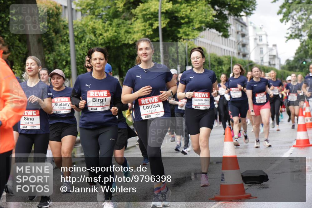 14.06.2026 - REWE Women's Run Jannik Wohlers http://msf.ph/oto/9796398 14.06.2026 09:10:35 Laufen 10479, 7, 10748, 7, 11122, 7, 11294, 7, 10801, 7, 30222 meine-sportfotos.de