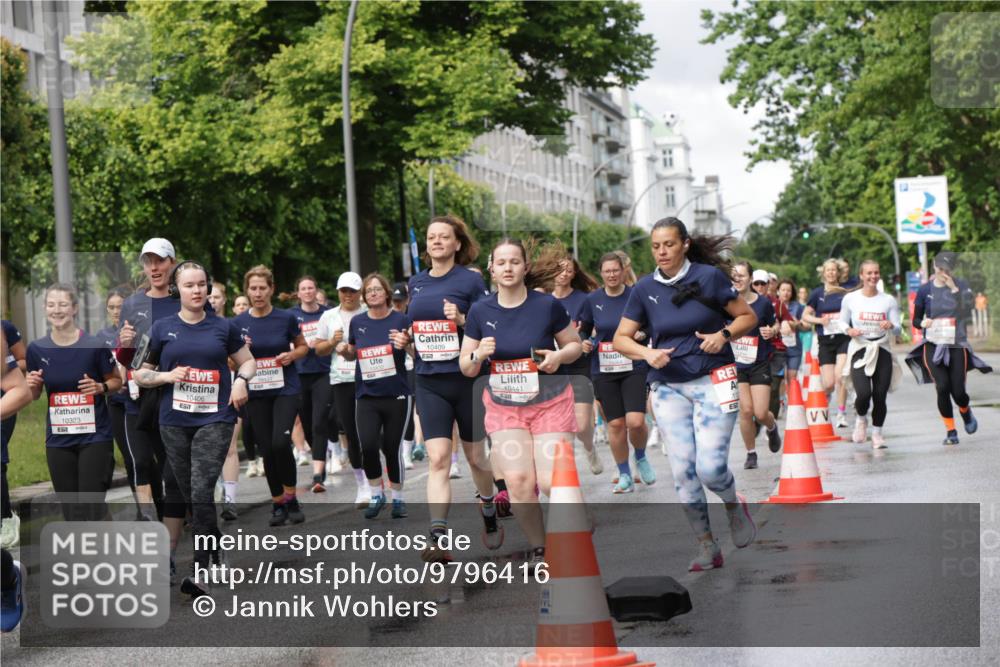 14.06.2026 - REWE Women's Run Jannik Wohlers http://msf.ph/oto/9796416 14.06.2026 09:10:38 Laufen 10323, 10406, 10409, 10441 meine-sportfotos.de