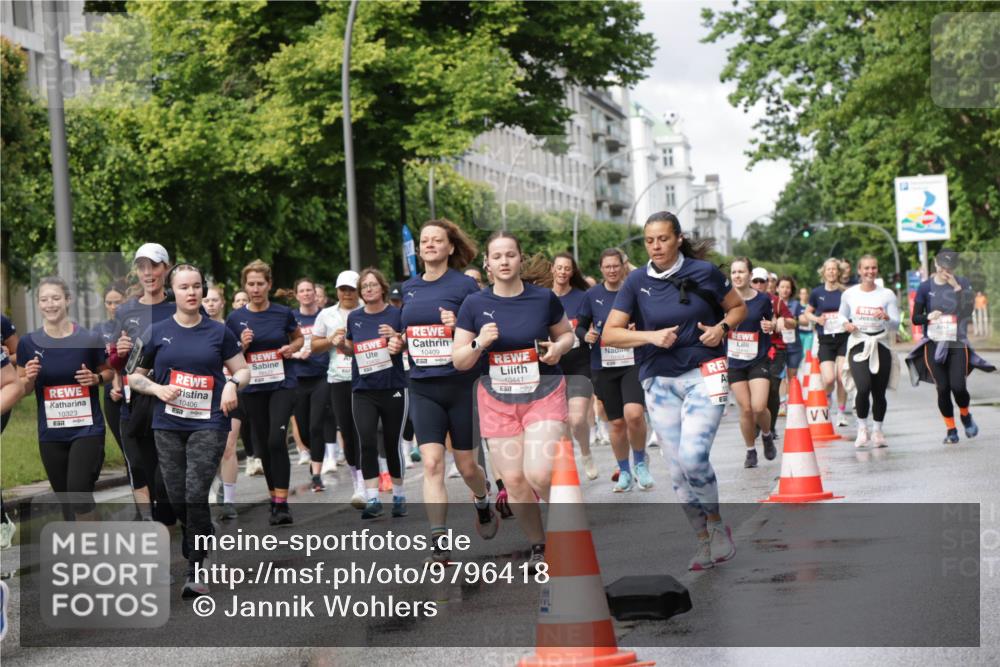 14.06.2026 - REWE Women's Run Jannik Wohlers http://msf.ph/oto/9796418 14.06.2026 09:10:38 Laufen 10323, 10406, 10409, 10441 meine-sportfotos.de