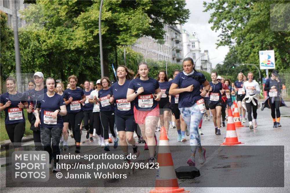14.06.2026 - REWE Women's Run Jannik Wohlers http://msf.ph/oto/9796423 14.06.2026 09:10:38 Laufen 10323, 10406, 10409, 10441 meine-sportfotos.de