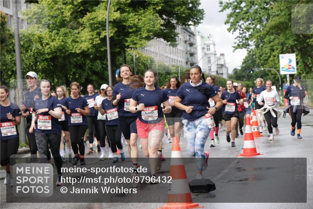 14.06.2026 - REWE Women's Run Jannik Wohlers http://msf.ph/oto/9796432 14.06.2026 09:10:38 Laufen 10323, 10406, 10441, 112 meine-sportfotos.de
