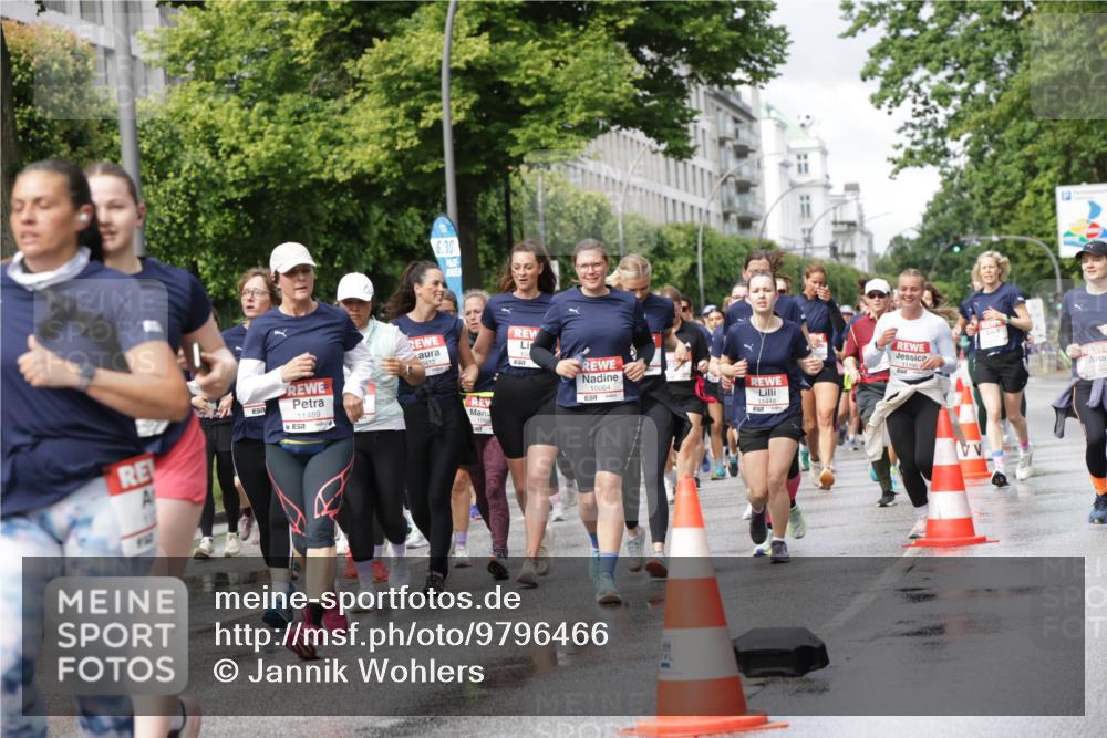 14.06.2026 - REWE Women's Run Jannik Wohlers http://msf.ph/oto/9796466 14.06.2026 09:10:40 Laufen 11489, 7, 6, 30, 10064, 11448 meine-sportfotos.de