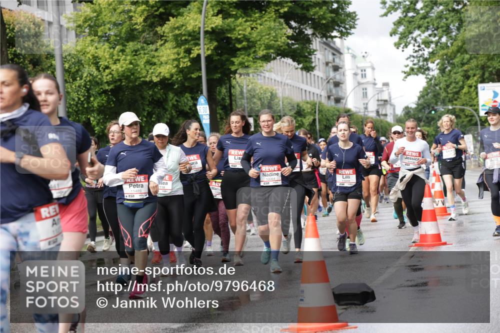 14.06.2026 - REWE Women's Run Jannik Wohlers http://msf.ph/oto/9796468 14.06.2026 09:10:40 Laufen 150, 817, 11489, 7, 1118, 6, 30, 1041, 10064, 1 meine-sportfotos.de