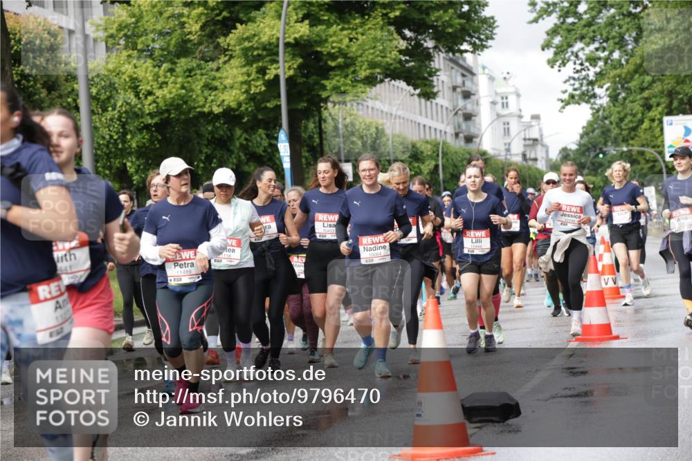 14.06.2026 - REWE Women's Run Jannik Wohlers http://msf.ph/oto/9796470 14.06.2026 09:10:40 Laufen 441, 11489, 1118, 10413, 10064, 11448 meine-sportfotos.de