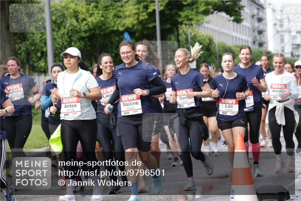 14.06.2026 - REWE Women's Run Jannik Wohlers http://msf.ph/oto/9796501 14.06.2026 09:10:42 Laufen 11206, 11118, 10, 10064, 57, 10890, 11448, 11196, 57 meine-sportfotos.de