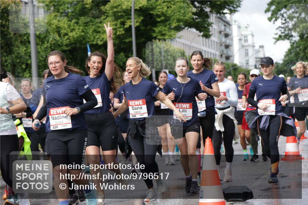 14.06.2026 - REWE Women's Run Jannik Wohlers http://msf.ph/oto/9796517 14.06.2026 09:10:43 Laufen 10064, 657, 10890, 48, 67, 7, 02, 22, 0902, 10098 meine-sportfotos.de